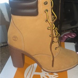 Timberland boots heels never worn